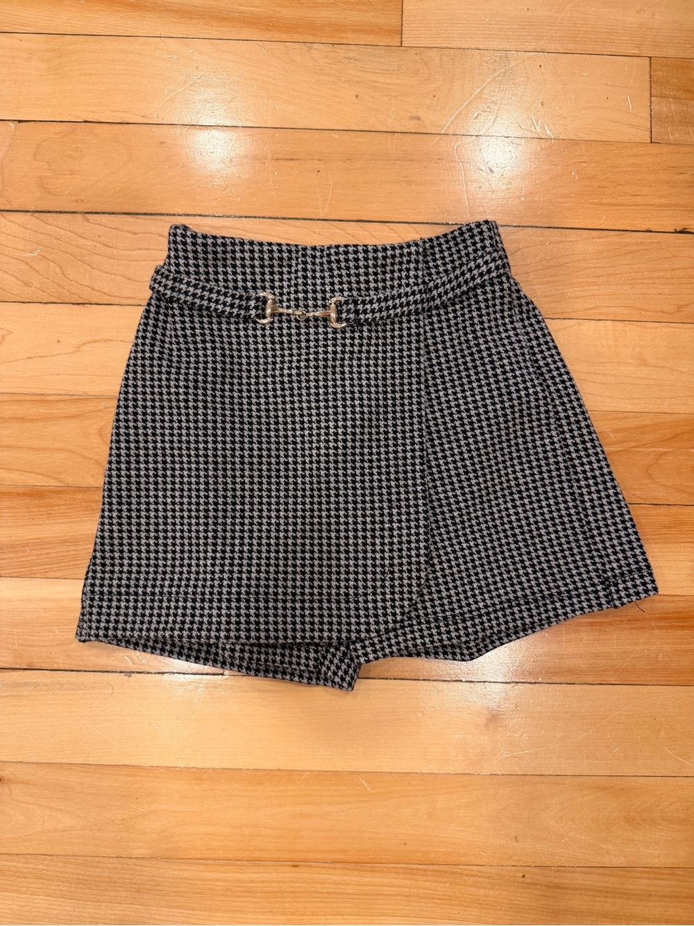 Zara Black and White Houndstooth Skort with Gold Accent